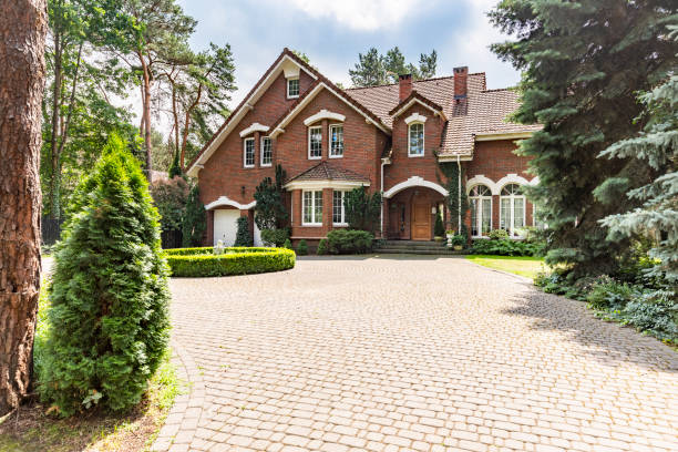 Best Luxury Driveway Paving Solutions in Machesney Park, IL